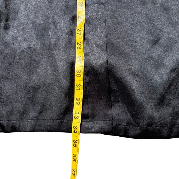 Victoria Secret Black Satin Robe w/ Matching Belt Sz M China - Picture 7 of 8